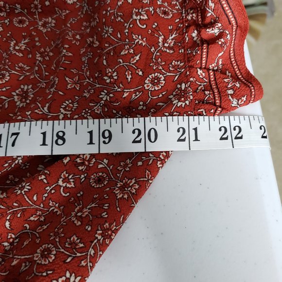 Max Studio Short Sleeve Floral Crepe Midi Dress - Picture 13 of 16